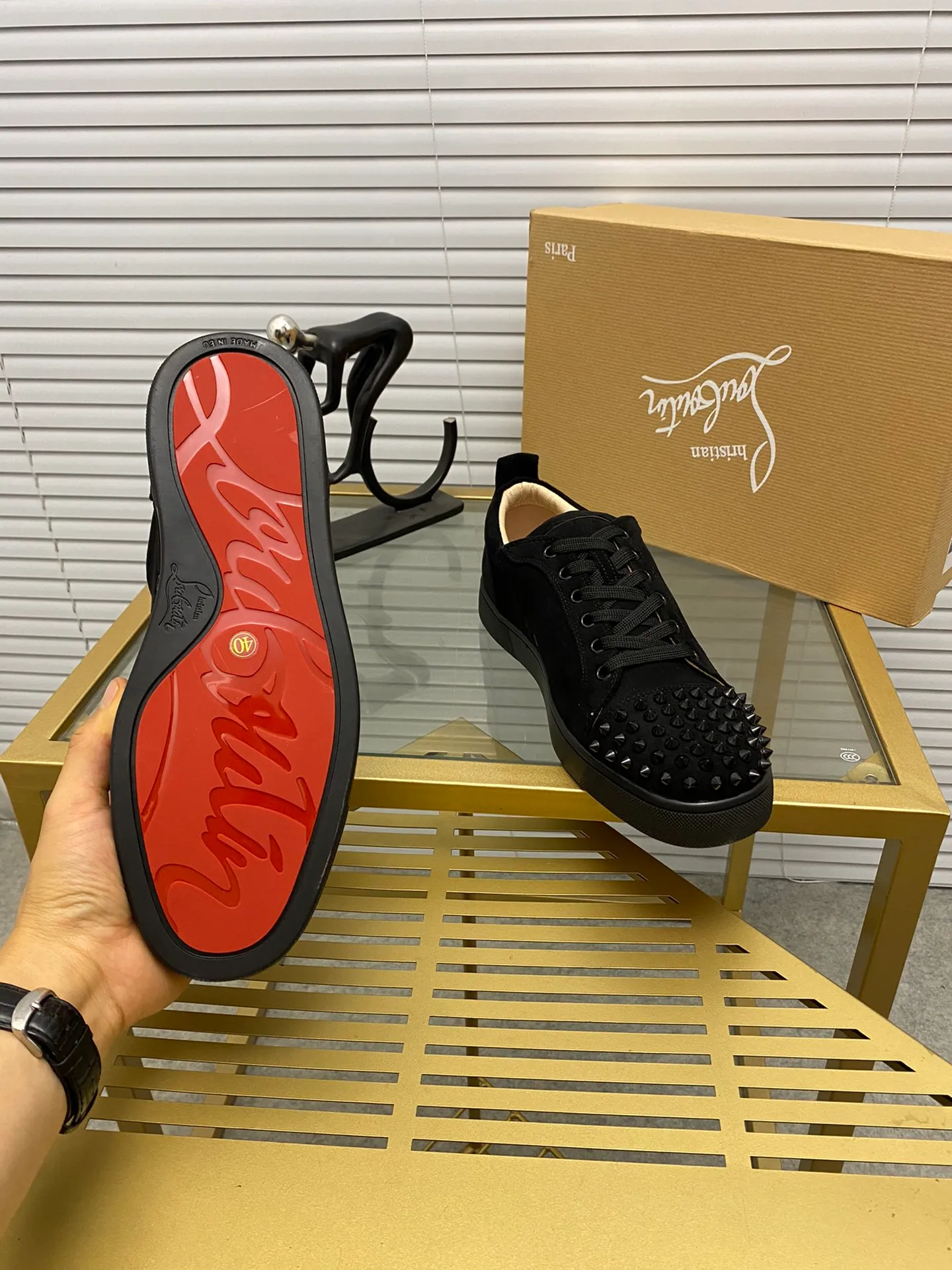 Ex-factory price 420. christian louboutin (CL red sole shoes) counter nail series, high-top casual sneakers for couples 📢 📢 📢 Exclusive hot style release 🎈🎈💪 Movable latex feet 👻 Finished outsole stitching line [satisfied] 😝Female 35-40# Male 38#-46, global supply😝 [Top version]: Original imported cowhide upper, top original leather lining, original molded TPU outsole, original 1:1 detail processing, original shoe last, large quantities in stock, rest assured as shown above